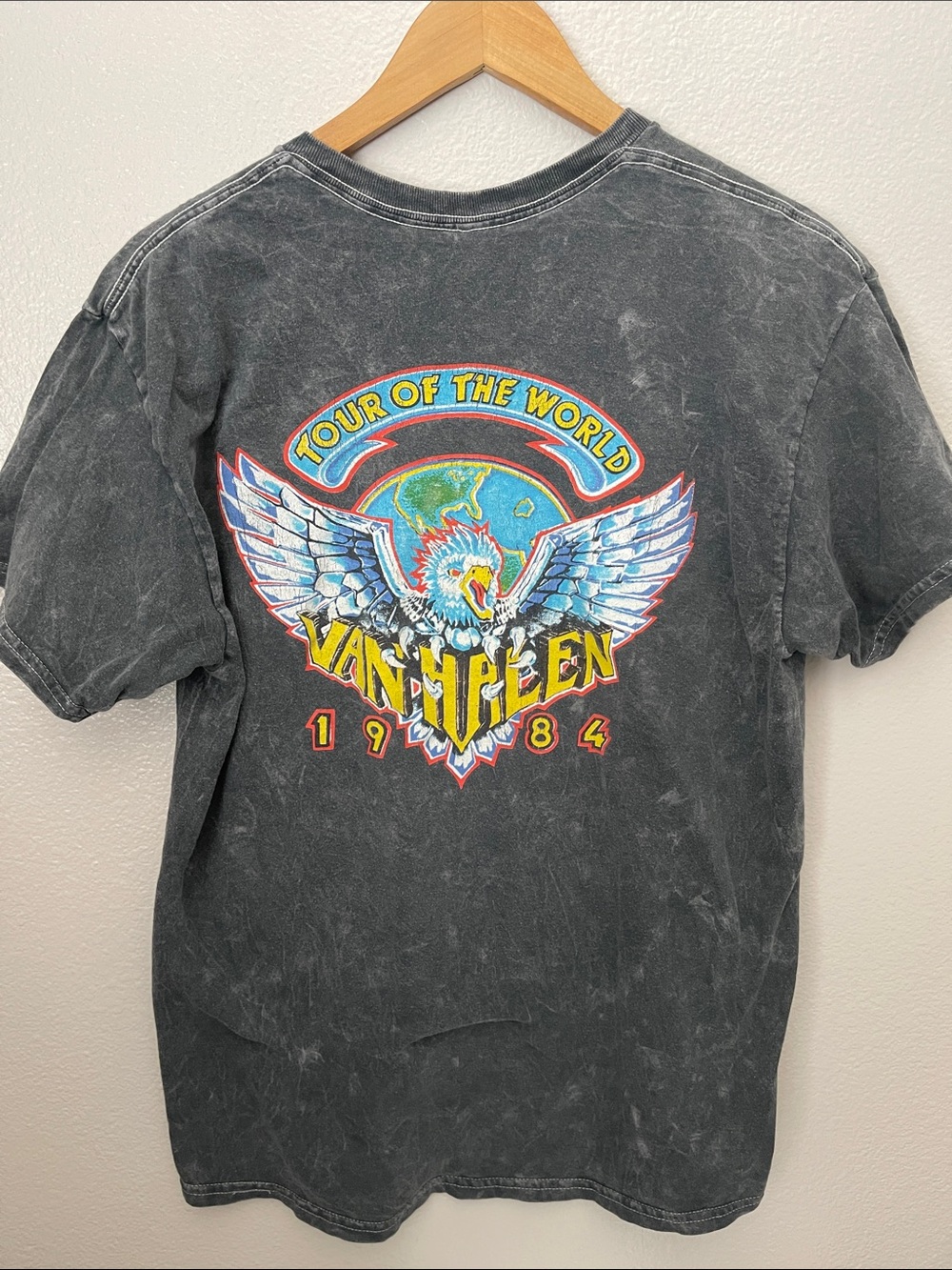 Van Halen 1984 Eagle tour of the world graphic tee L